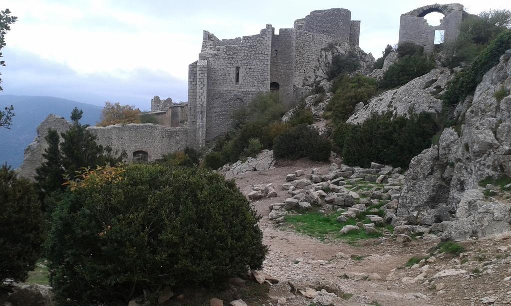 Au Paradis Cathare Fraissé-des-Corbières Exteriör bild