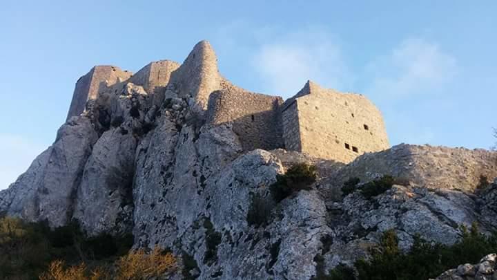 Au Paradis Cathare Fraissé-des-Corbières Exteriör bild